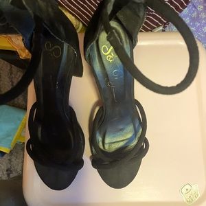 super cute high heels! size 8! good condition